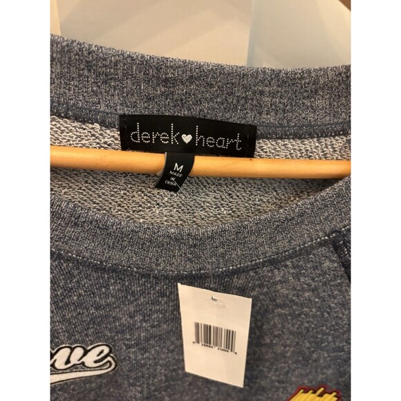 NEW With Tags Womens Derek Heart Navy Blue Crewneck With Multi Patches Y2K - Picture 6 of 6